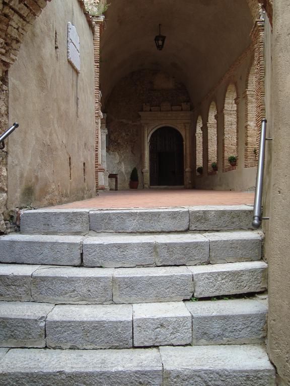 B&B Villa Sveva Rocca Imperiale Exterior photo